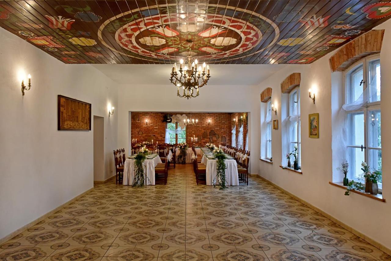 Cichy Dwor Otel Manowo Dış mekan fotoğraf