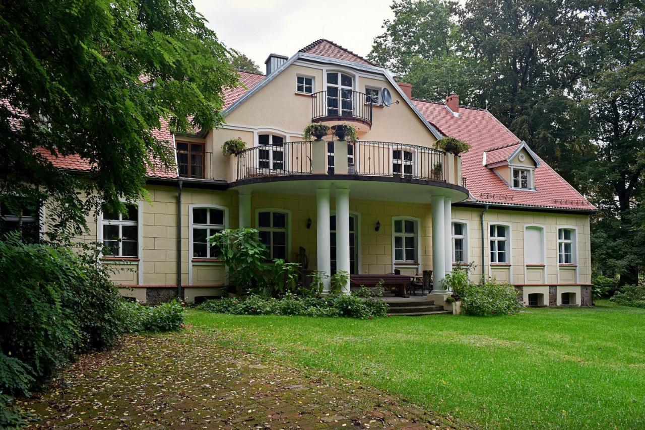 Cichy Dwor Otel Manowo Dış mekan fotoğraf