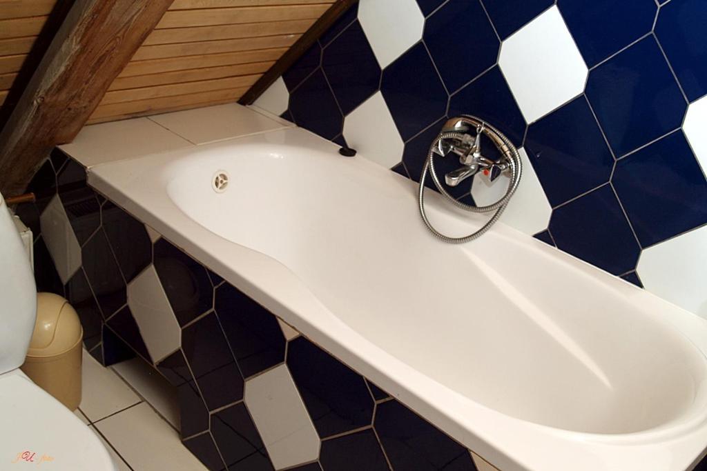 Cichy Dwor Otel Manowo Dış mekan fotoğraf
