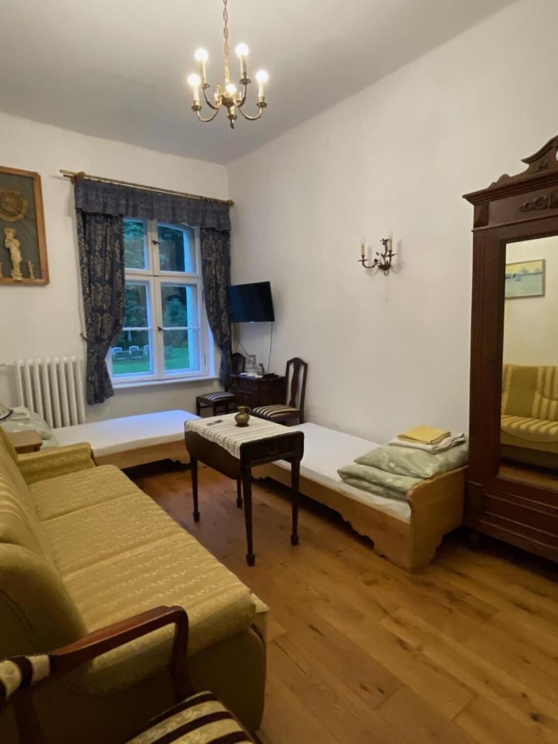 Cichy Dwor Otel Manowo Dış mekan fotoğraf